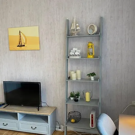 Gemuetliche Zwischen Gruen Und Hbf Apartment *