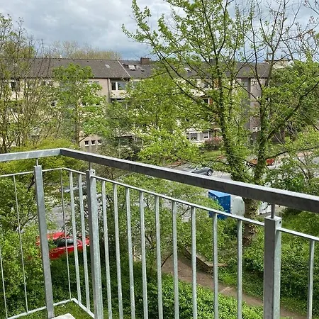 Gemuetliche Zwischen Gruen Und Hbf Apartman Duisburg