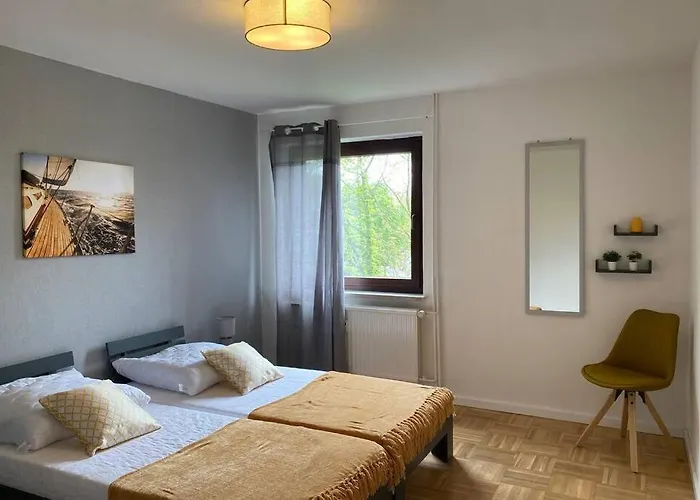 Gemuetliche Zwischen Gruen Und Hbf * Duisbourg